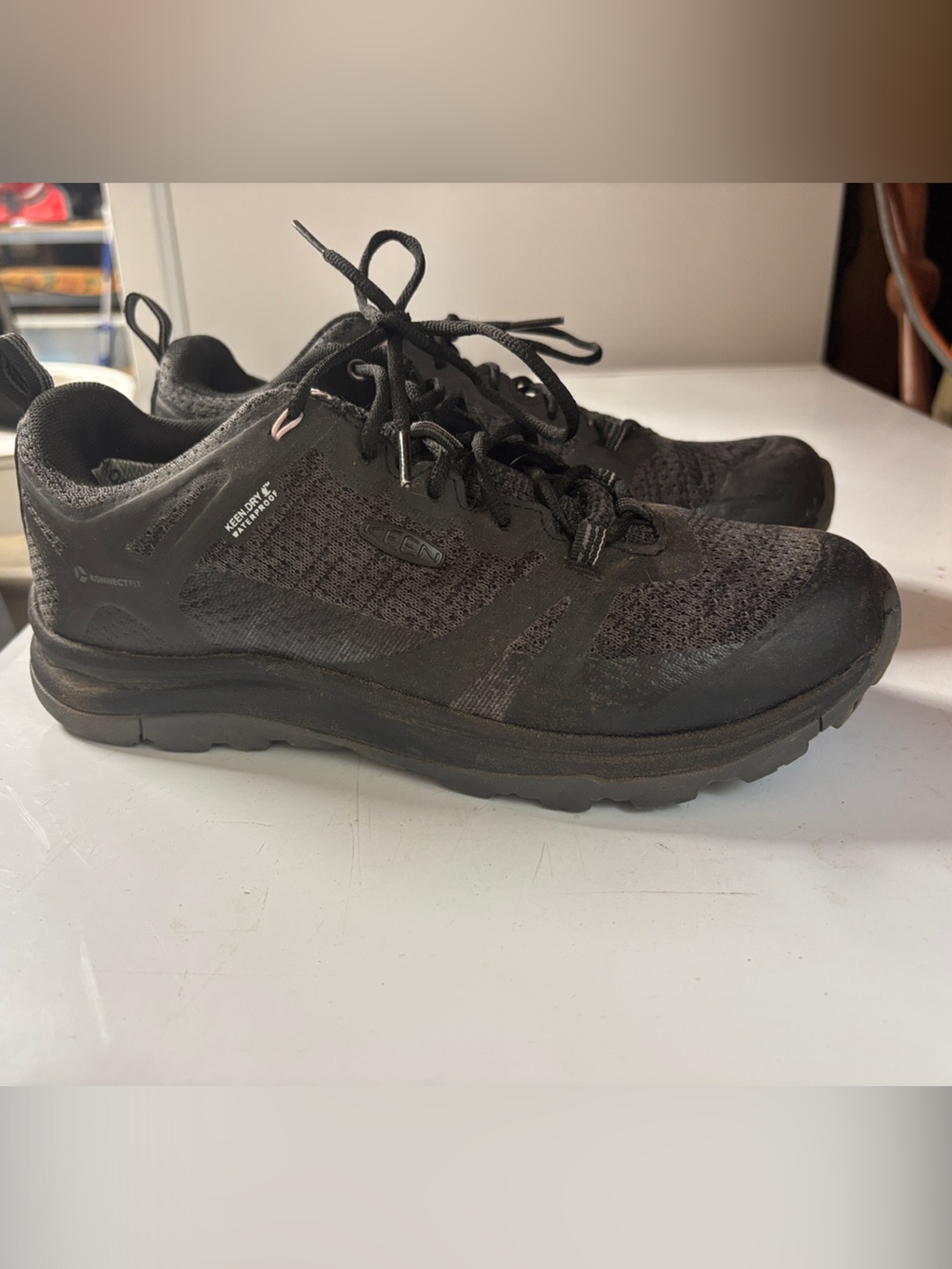 Keen Women’s Black Low-Top Knit Trail Sneakers